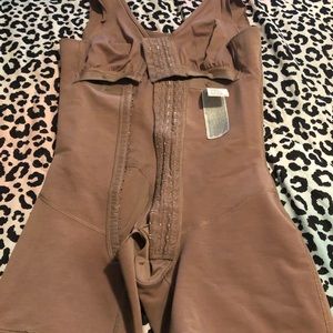 Genuine Columbian Faja. Large EXCELLENT CONDITION